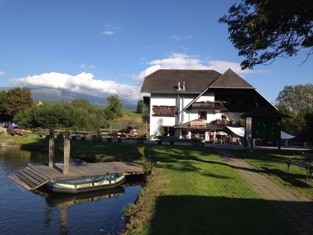 Jera Am Furtnerteich Hotel-Ristorante&Relax Mariahof Екстер'єр фото