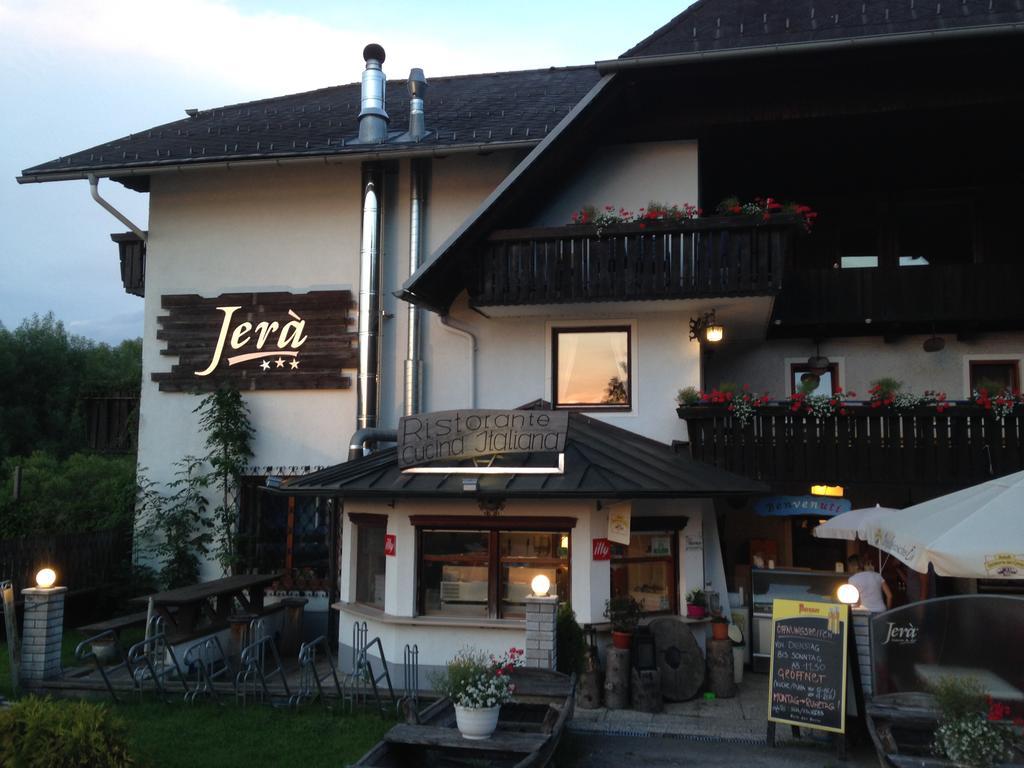 Jera Am Furtnerteich Hotel-Ristorante&Relax Mariahof Екстер'єр фото